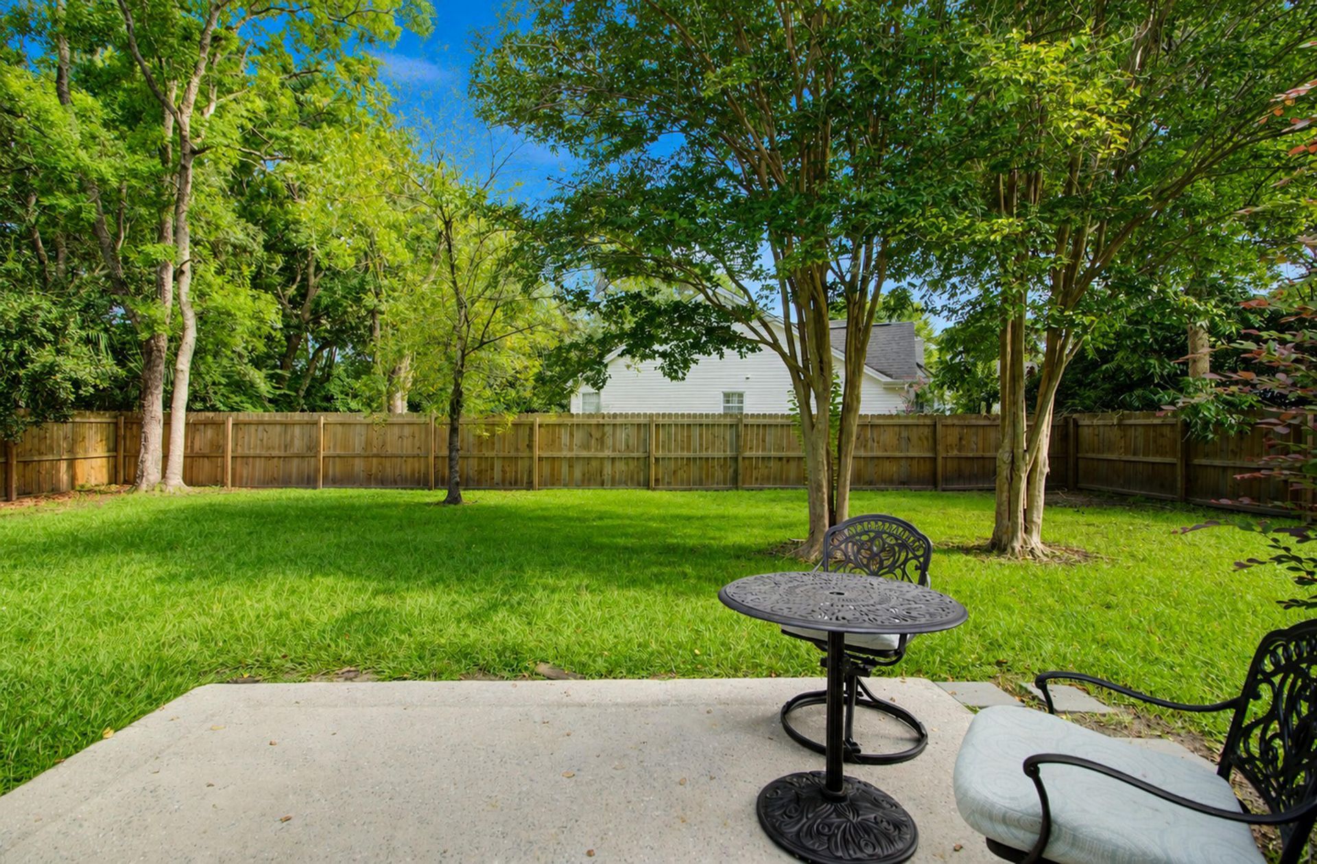743 Lavalier Square Photo 33