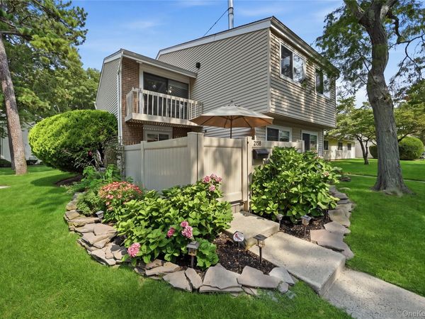 215 Springmeadow Drive , Unit B, Holbrook, NY 11741