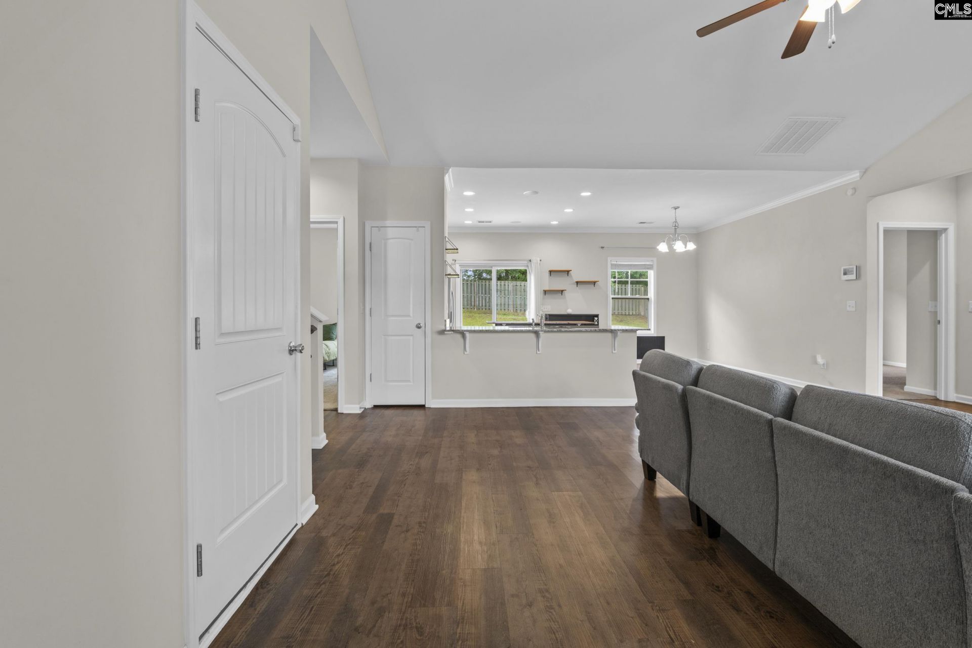 142 Druid Road  Photo 6