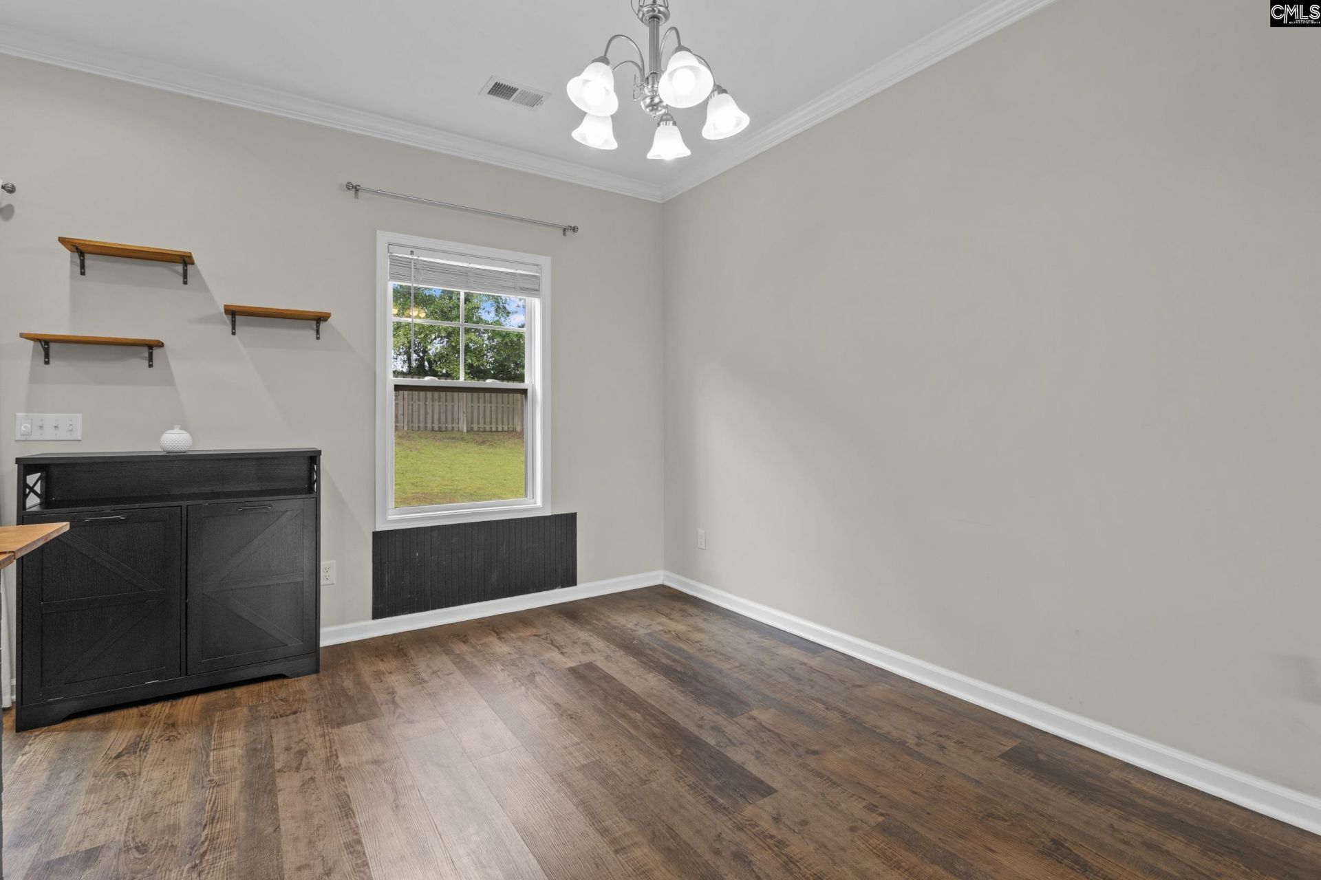 142 Druid Road  Photo 7