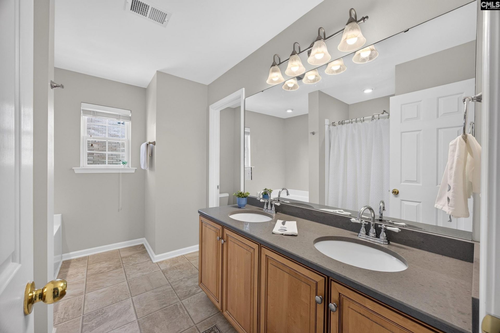 626 Harbour Pointe Drive  Photo 27