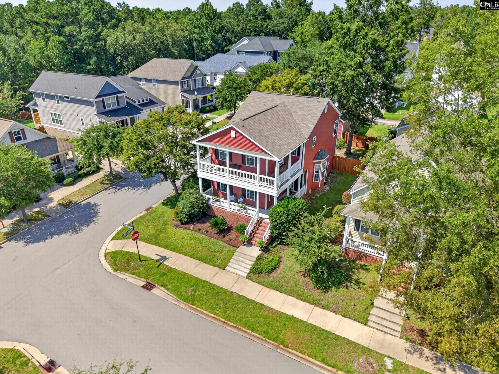 626 Harbour Pointe Drive  Photo 4