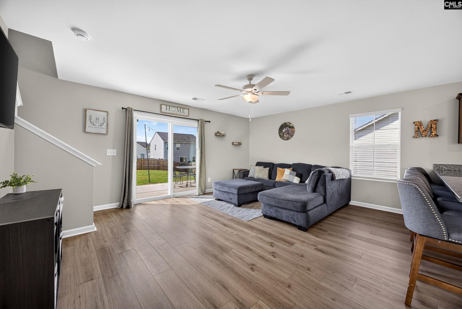 2045 Cold Rocks Way Photo 10