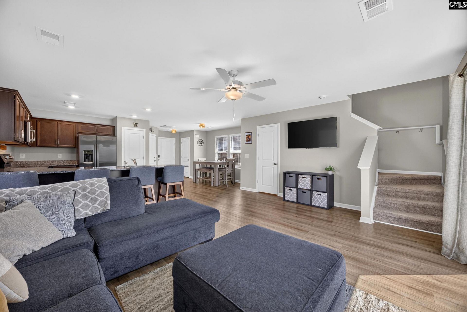 2045 Cold Rocks Way Photo 12