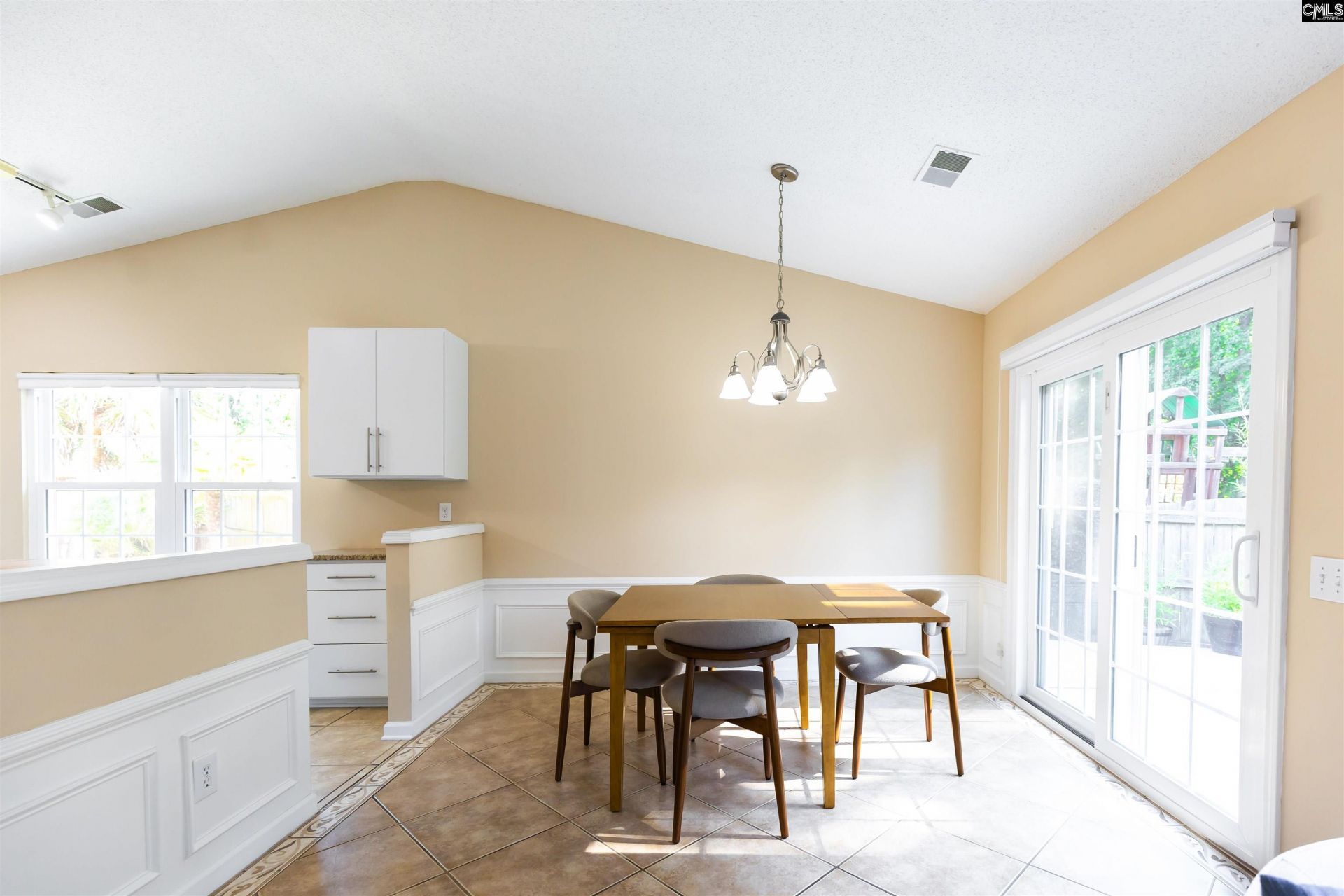 304 Cobbleview Drive Photo 19