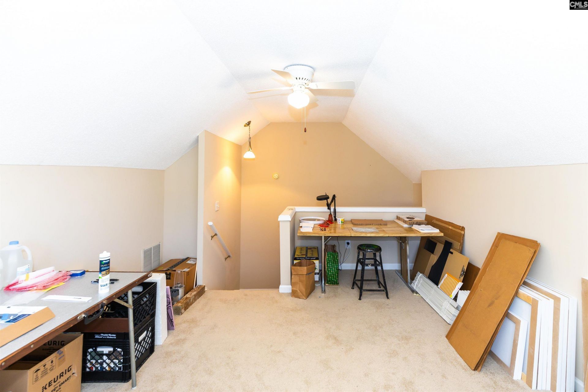 304 Cobbleview Drive Photo 32