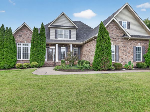 419 Paul Norman Dr, Murfreesboro, TN 37127