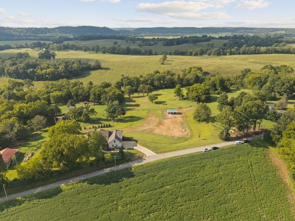 3750 John Bill Dobbins Rd, Williamsport, TN 38487