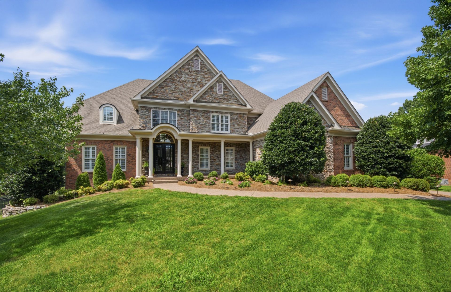 8218 Holly Rd , Brentwood, TN 37027 Main Photo