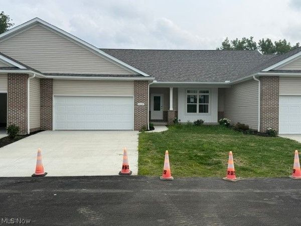 1117 Queen Anne Drive NW, Massillon, OH 44647