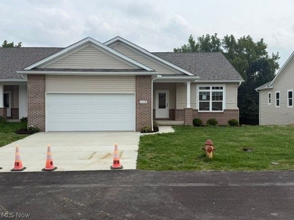 1119 Queen Anne Drive NW, Massillon, OH 44647