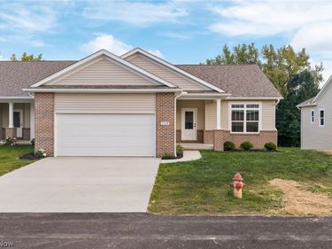 1119 Queen Anne Drive NW, Massillon, OH 44647