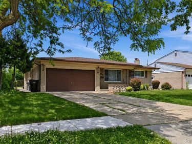 3125 Hedge Drive , Sterling Heights, Mi 48310
