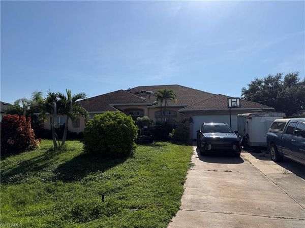 1018 Chapel AVE , LEHIGH ACRES, FL 33971