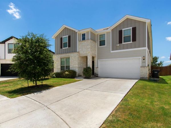 120 Northern Harrier CT, Leander, TX 78641