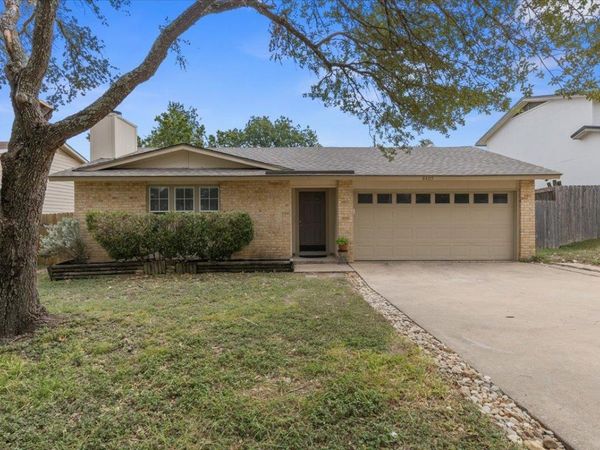 8405 Fenton DR, Austin, TX 78736