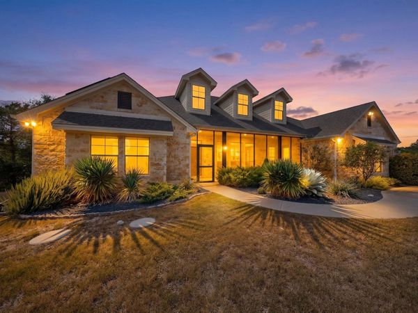 302 High Plains DR, Dripping Springs, TX 78620