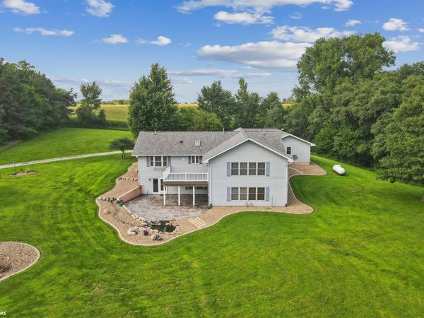 3158 Misty Meadow Road, Salem, IA 52649