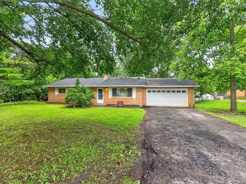 3483 Maple Shade Court , Columbus, OH 43228 Photo 2