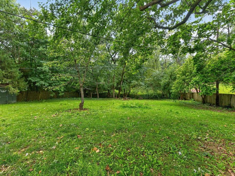 3483 Maple Shade Court , Columbus, OH 43228 Photo 34