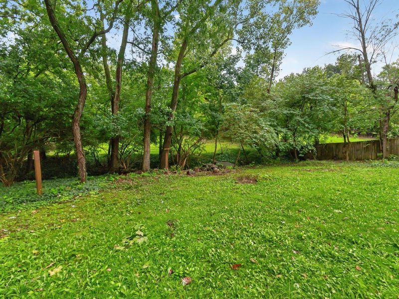 3483 Maple Shade Court , Columbus, OH 43228 Photo 36