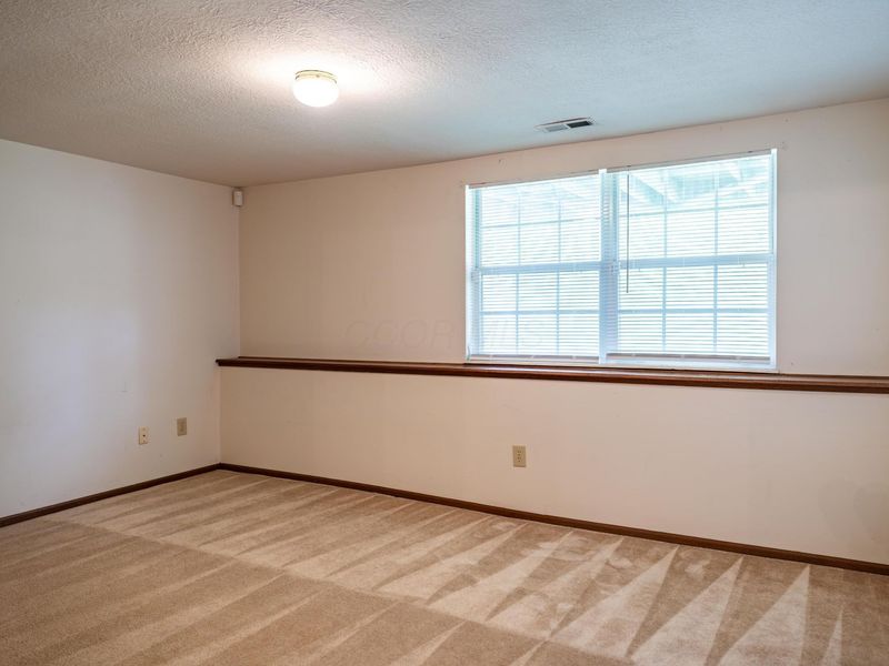 4792 Parkwick Drive , Columbus, OH 43228 Photo 23