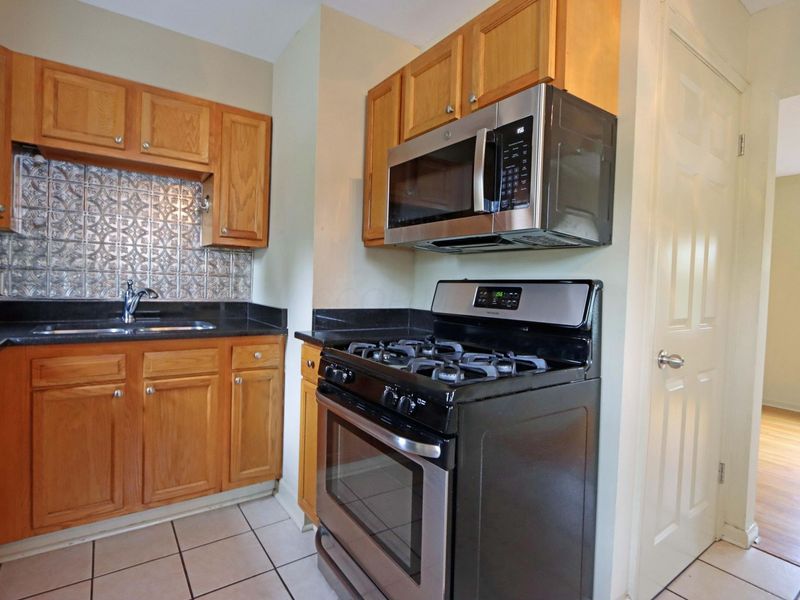 925 S Chesterfield Road, Columbus, OH 43209 Photo 11