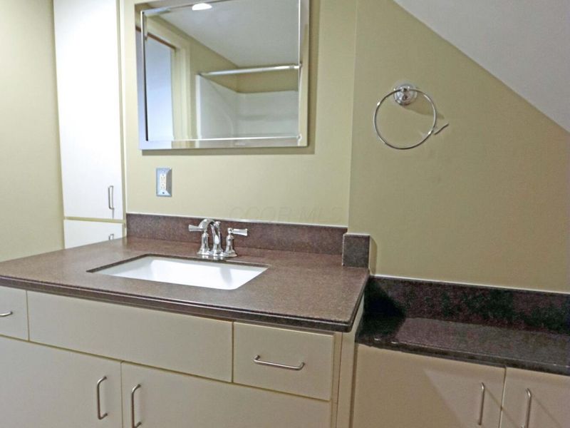 925 S Chesterfield Road, Columbus, OH 43209 Photo 28
