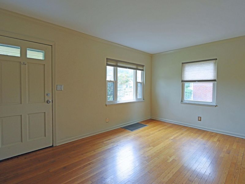 925 S Chesterfield Road, Columbus, OH 43209 Photo 4