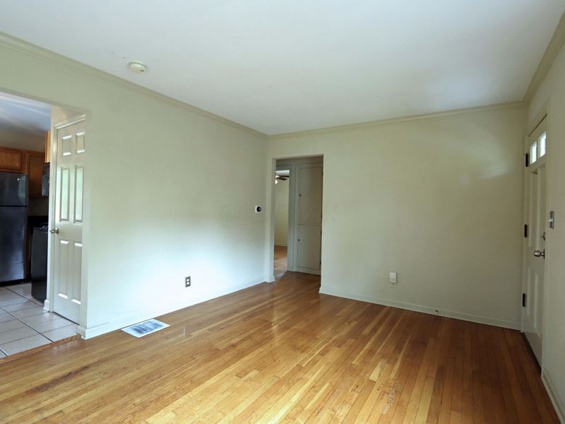 925 S Chesterfield Road, Columbus, OH 43209 Photo 6
