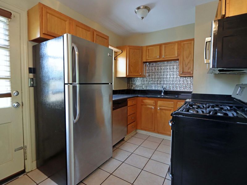 925 S Chesterfield Road, Columbus, OH 43209 Photo 9