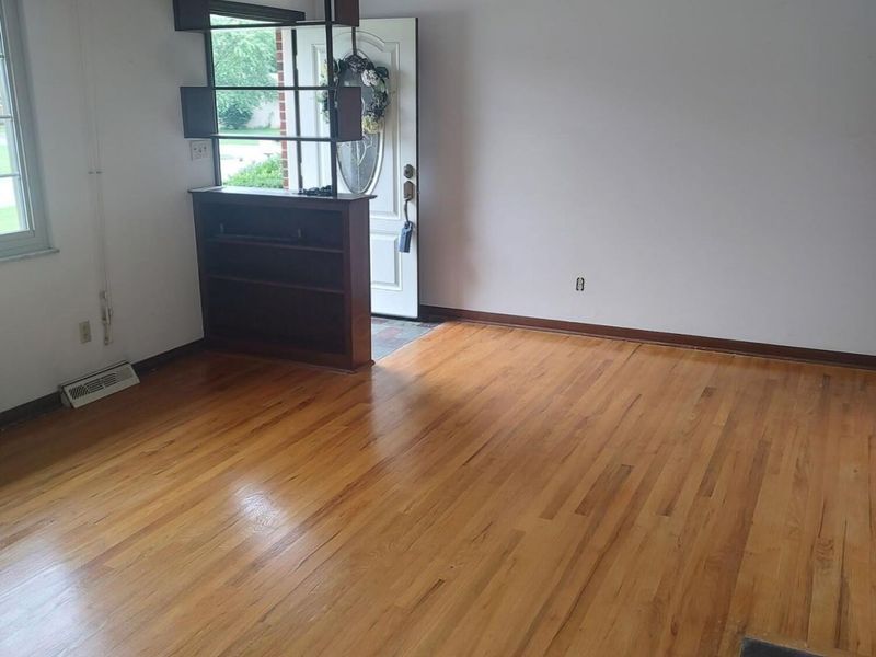 1069 Kennington Avenue , Columbus, OH 43220 Photo 13