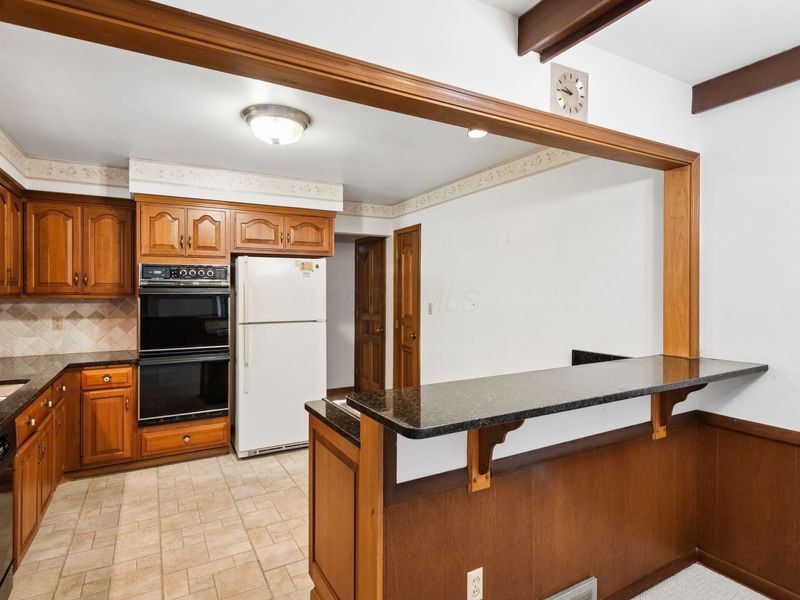 1069 Kennington Avenue , Columbus, OH 43220 Photo 20