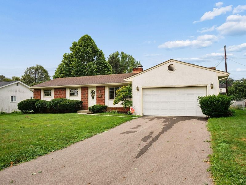1069 Kennington Avenue, Columbus, OH 43220 Photo 4
