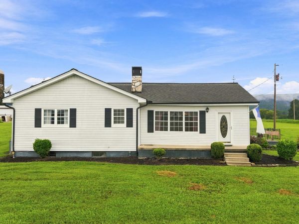 332 Holstein Drive, LaFollette, TN 37766