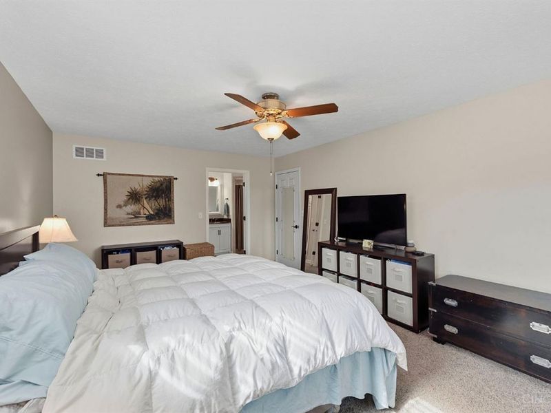 7039 Sprucewood Court, West Chester, OH 45241 Photo 21