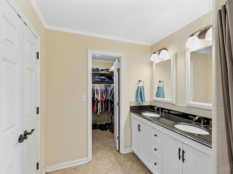 7039 Sprucewood Court, West Chester, OH 45241 Photo 24