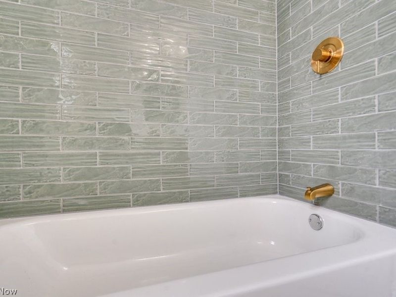 14702 Caldwell Avenue, Cleveland, OH 44111 Photo 12