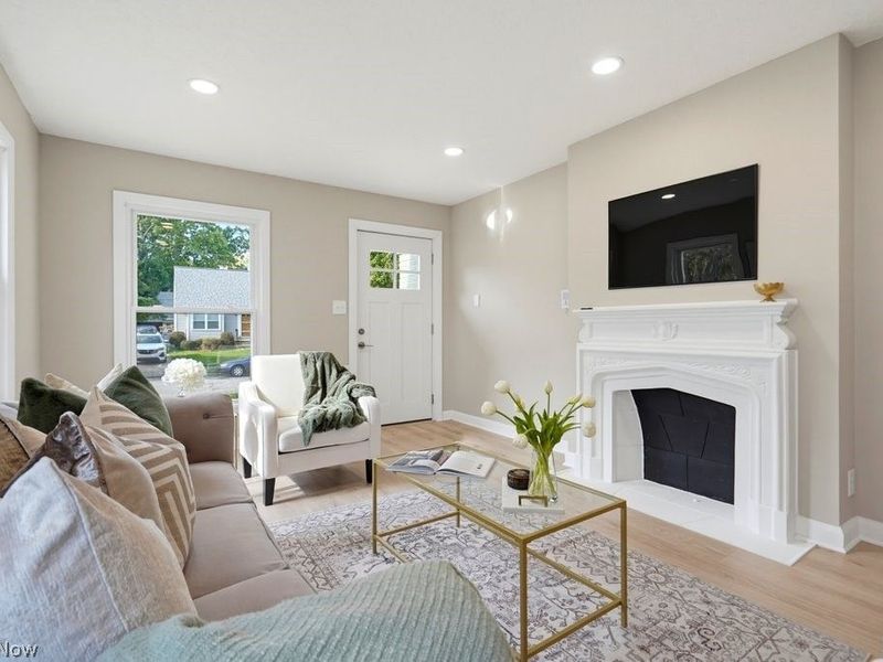 14702 Caldwell Avenue, Cleveland, OH 44111 Photo 2