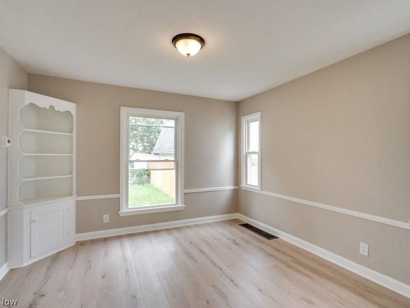14702 Caldwell Avenue, Cleveland, OH 44111 Photo 7