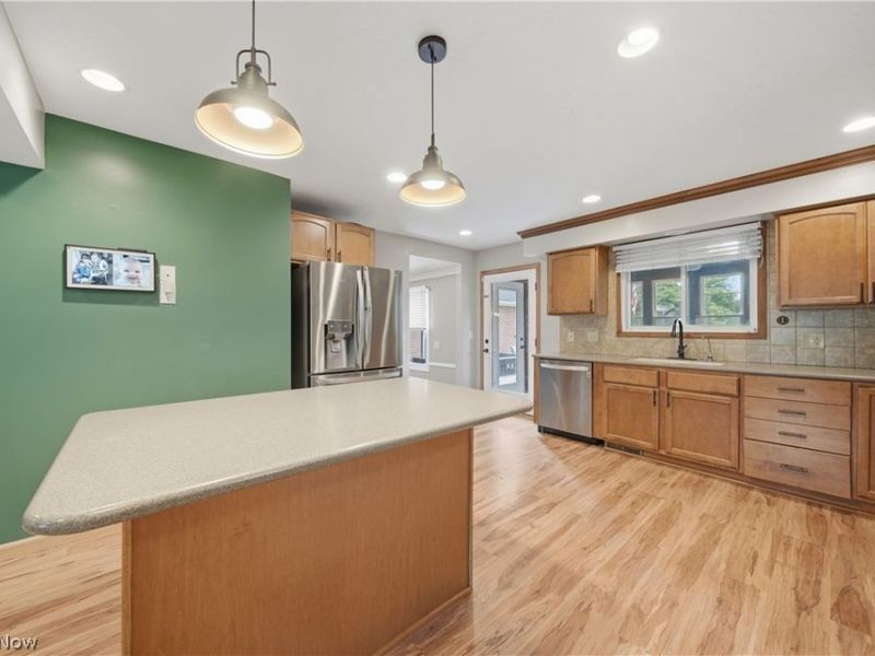 7445 Market Avenue N, Canton, OH 44721 Photo 3
