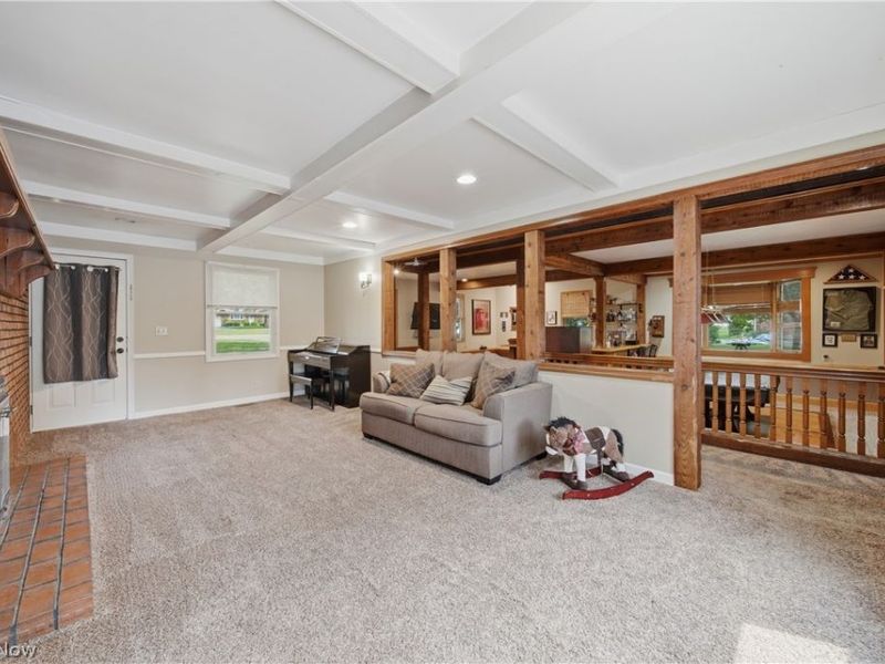 7445 Market Avenue N, Canton, OH 44721 Photo 9