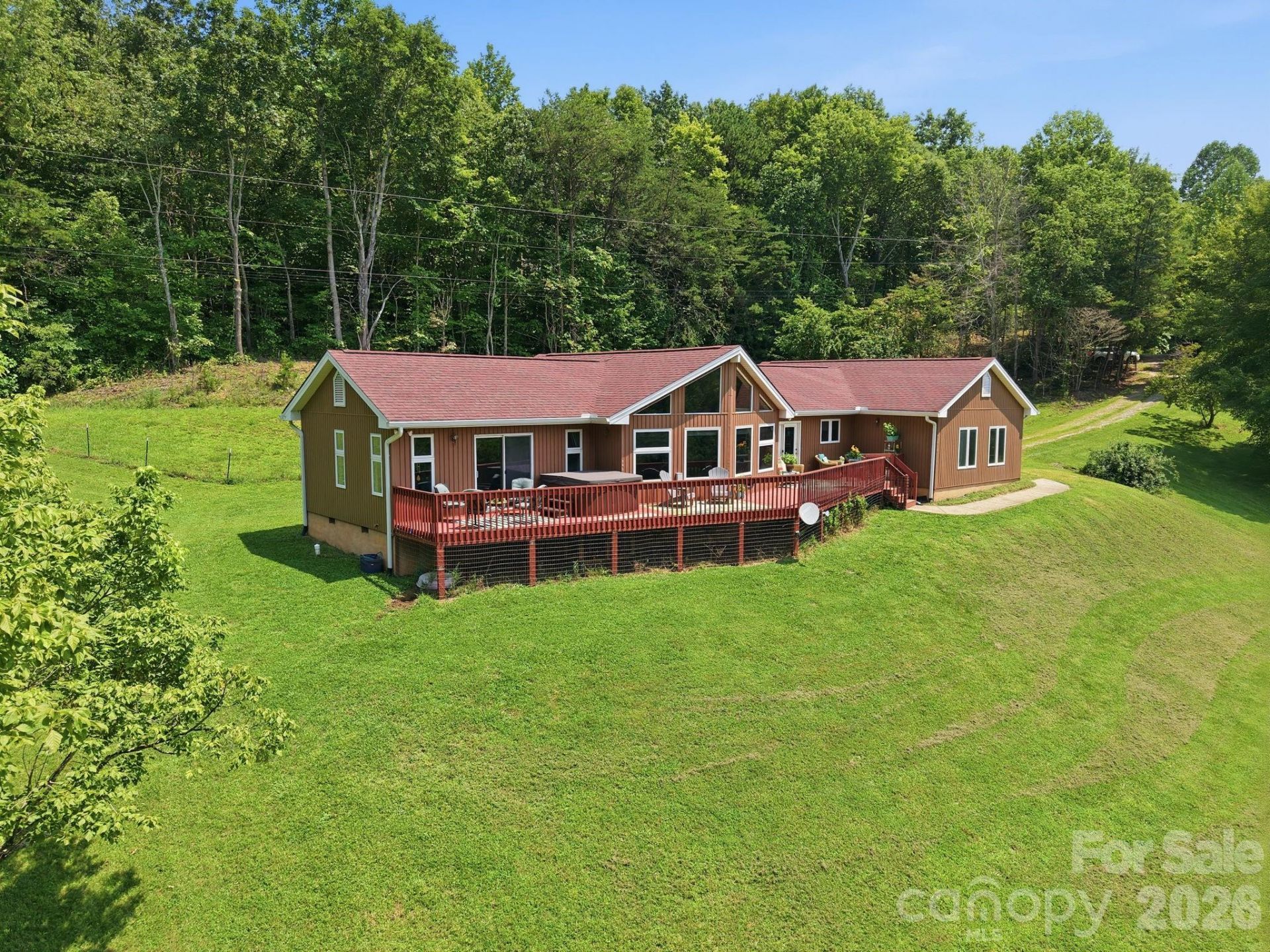 58 Sequoia Trail, Leicester, NC 28748 Main Photo