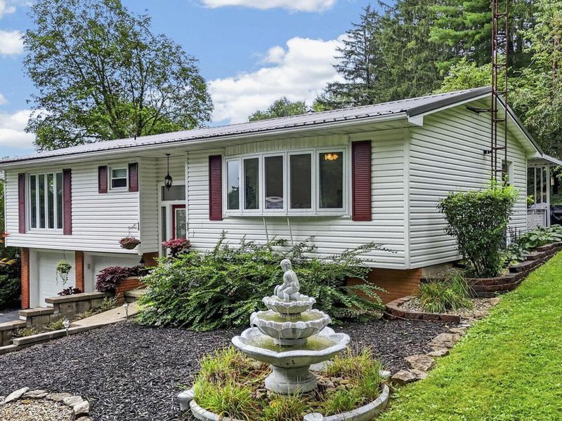3215 Nob Hill Road, Zanesville, OH 43701 Photo 2
