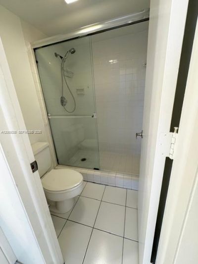 610 Tennis Club Dr, Unit 407, Fort Lauderdale, FL 33311 Photo