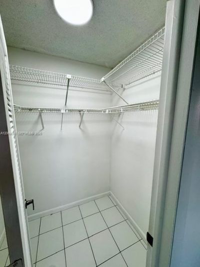 610 Tennis Club Dr, Unit 407, Fort Lauderdale, FL 33311 Photo