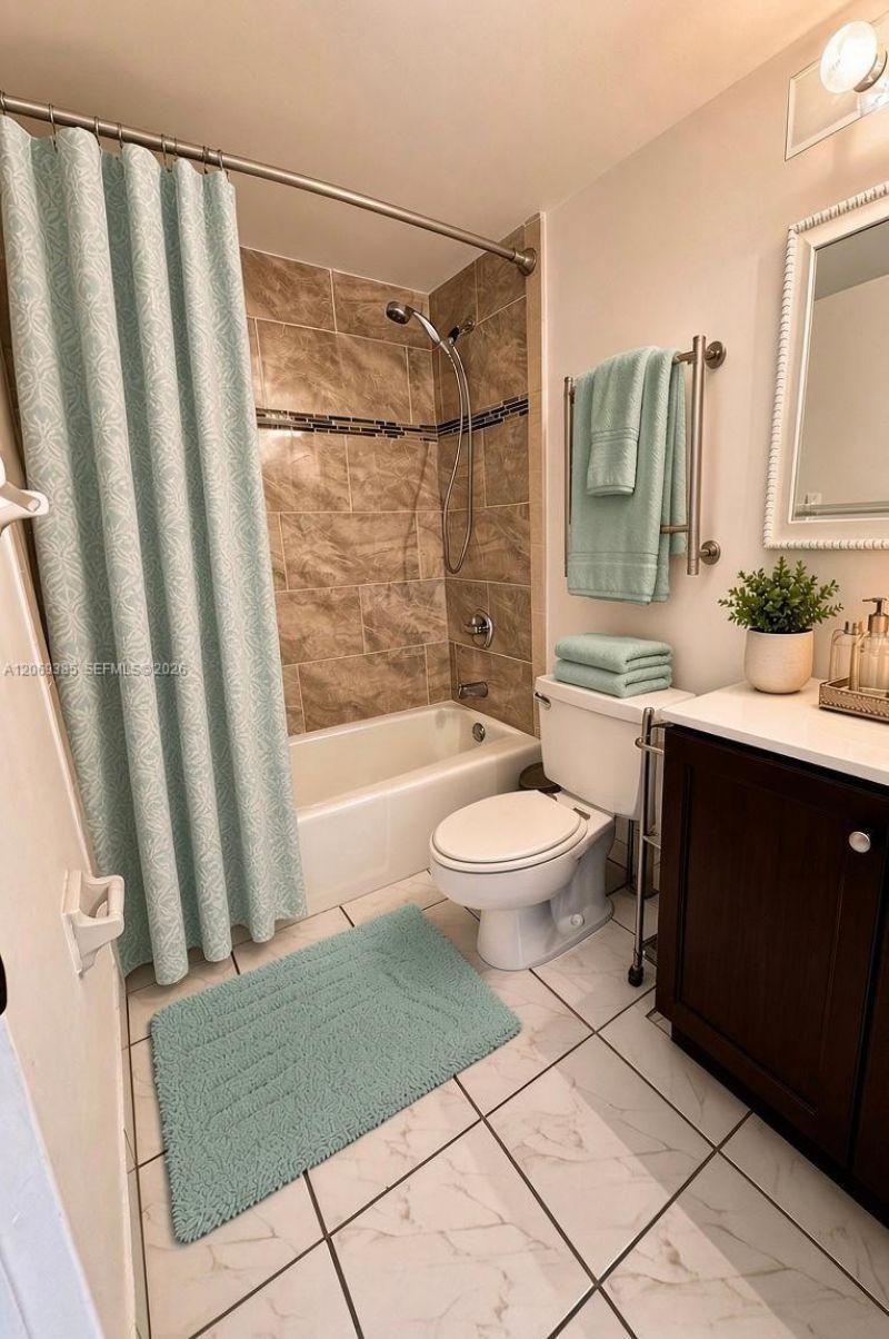 610 Tennis Club Dr, Unit 407, Fort Lauderdale, FL 33311 Photo