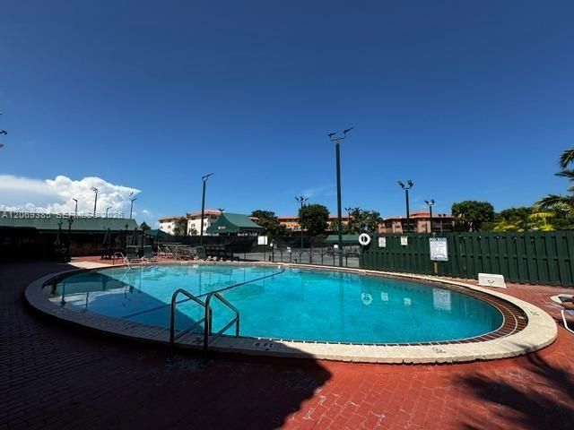 610 Tennis Club Dr, Unit 407, Fort Lauderdale, FL 33311 Photo