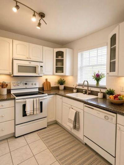 610 Tennis Club Dr, Unit 407, Fort Lauderdale, FL 33311 Photo