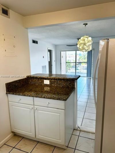 610 Tennis Club Dr, Unit 407, Fort Lauderdale, FL 33311 Photo